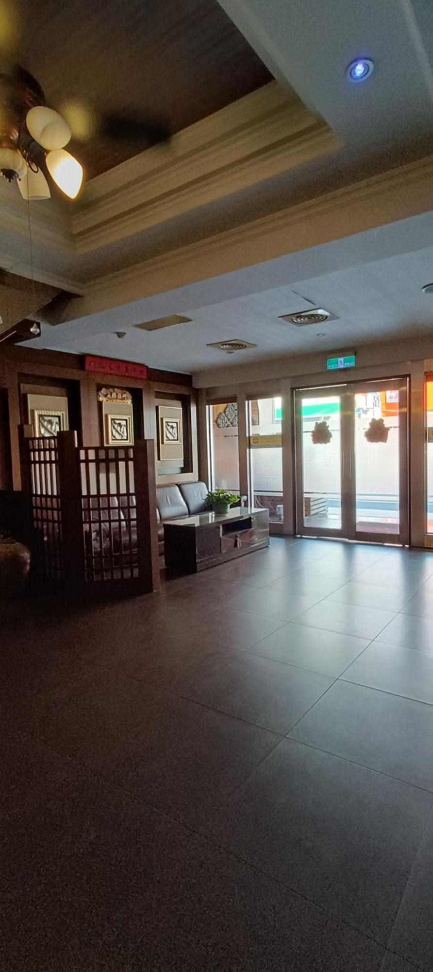 龍昇商務休閒飯店 Yongkang Exterior photo